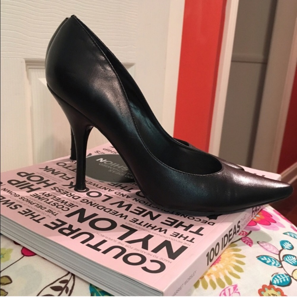 BCBG black pumps